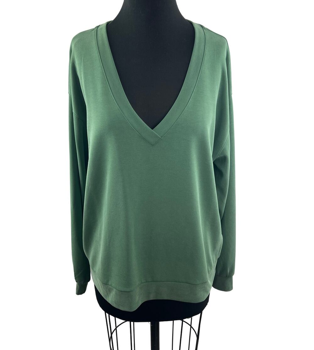 ATHLETA Seasoft V-Neck Vineyard Green Sweatshirt Long Sleeves Pullover Size XL
